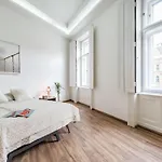 Lägenhet Budapest City Apartment *