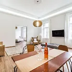 Lägenhet Budapest City Apartment Budapest