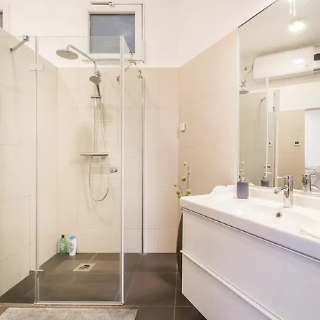 Апартаменты Budapest City Apartment *